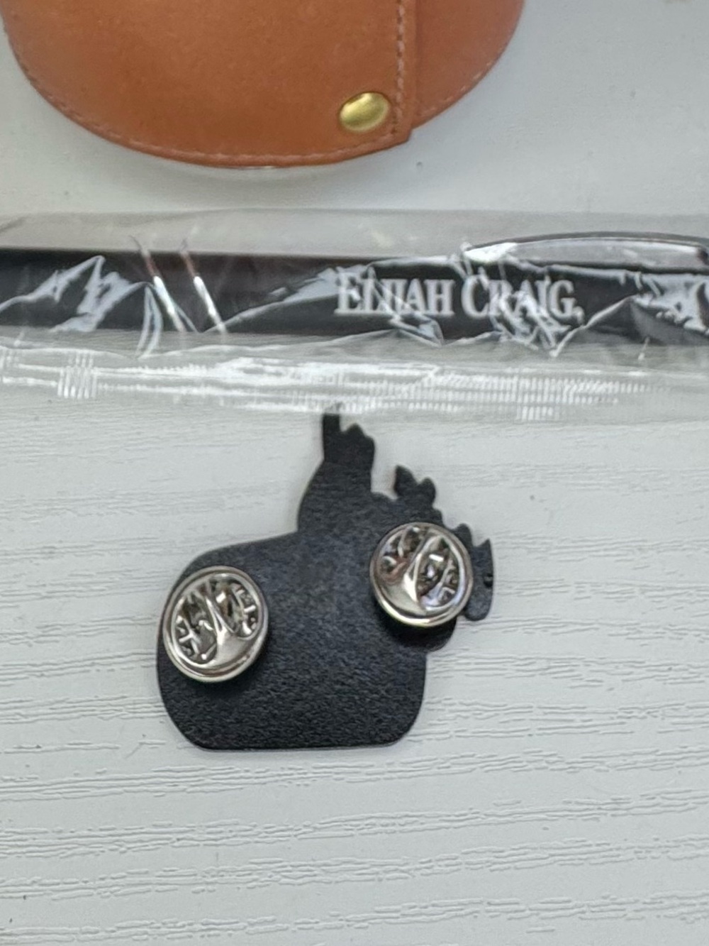 Elijah Craig Bourbon Branded Tumbler  with Lapel pin and Writing pen - Picture 4 of 7
